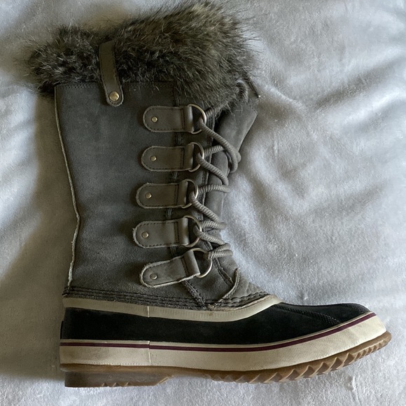 SOREL GREY + BLACK JOAN OF ARCTIC SUEDE SNOW BOOTS WOMEN'S SIZE 10 - Picture 4 of 6
